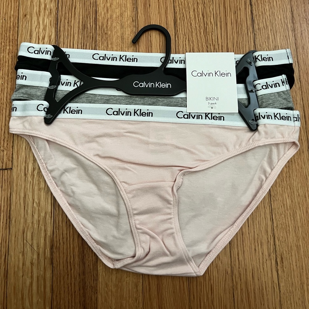 CALVIN KLEIN Women`s 3 Pack Underwear Panty Brief Size SMALL, 2023 Design